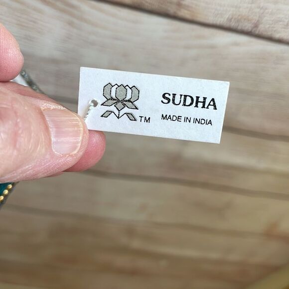 NEW WITH TAGS SUDAH BEADED CROSSBODY BAG WITH FISH DESIGN - Picture 4 of 7